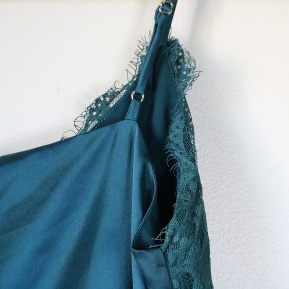 Willow & Root Women's Satin Slip Top Tank Lace Medium - Picture 6 of 6